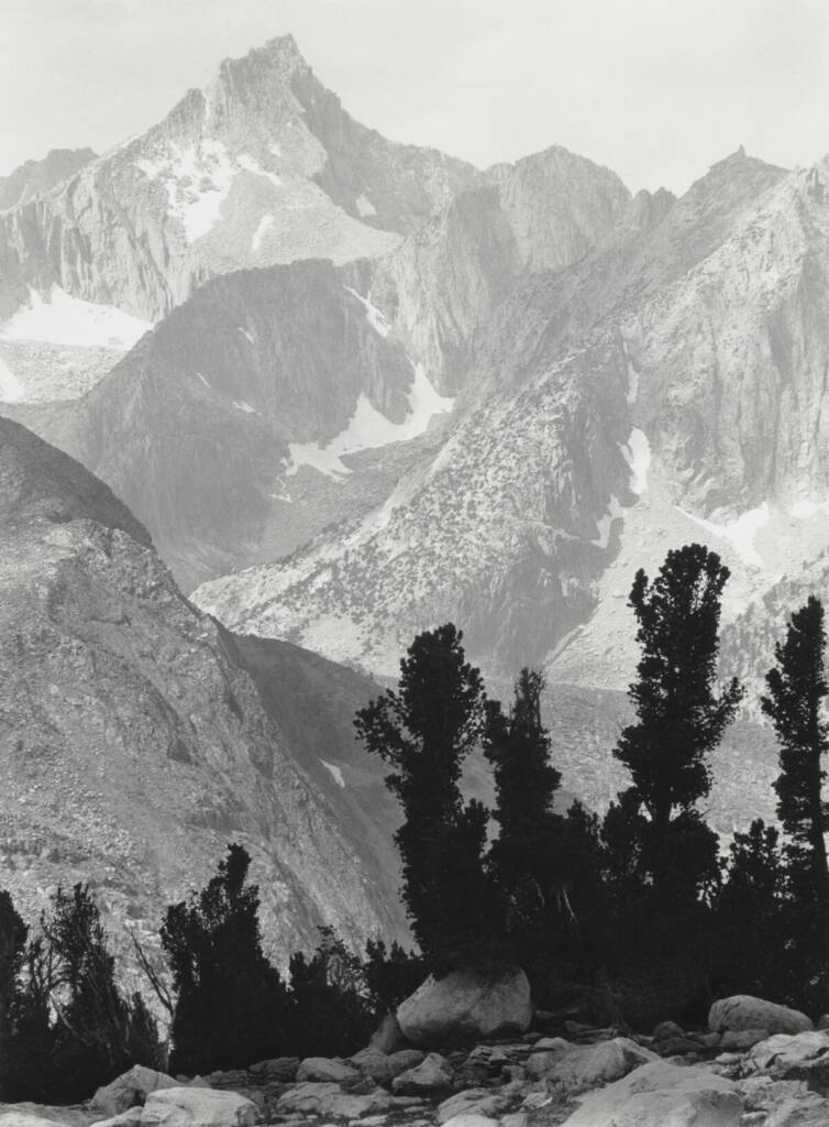 Siyah Beyaz Fotoğrafın Kısa Tarihi 10 Mount Clarence King Kings Canyon National Park California 1924 Ansel Adams