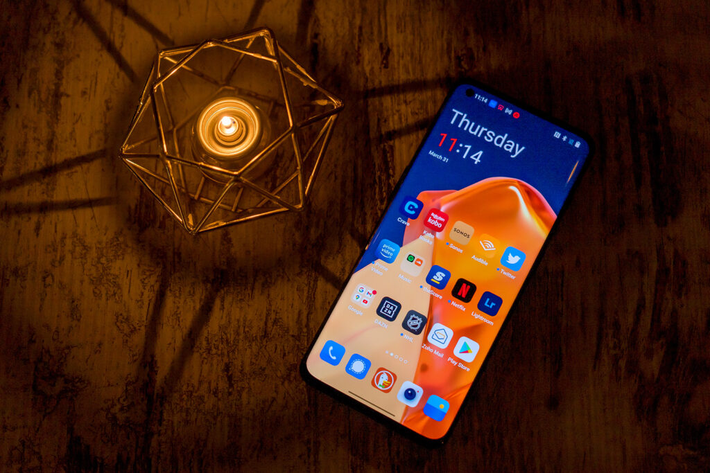 OnePlus 10 Pro Akıllı Telefon İncelemesi 16 OnePlus 10 Pro table