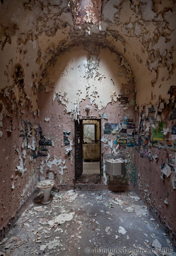 Matthew Christopher : Terk Edilmiş Amerika 9 Holmesburg Prison