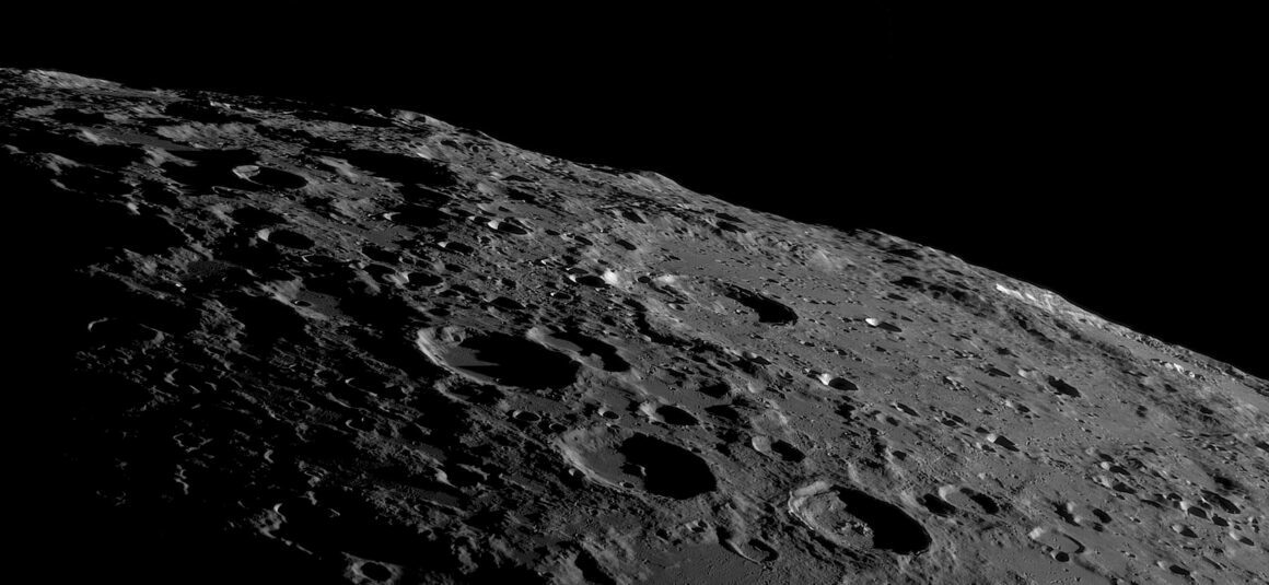 2022 Yılının Astronomi Fotoğrafçısından En İyi Fotoğraflar 13 OM 200740 9 Fly over South Pole 1