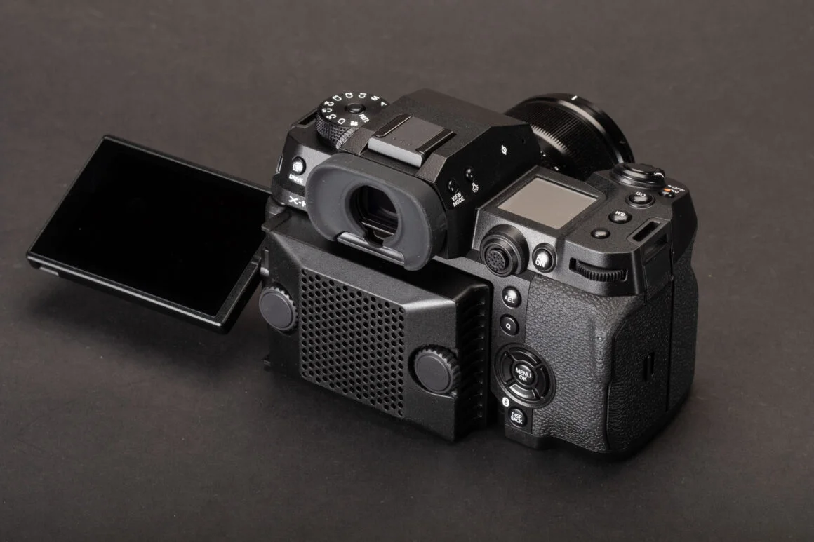 İncleme: Fujifilm X-H2S 53 Fujifilm X H2S with fan