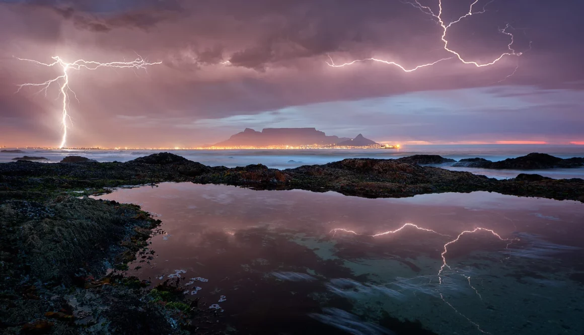 Fotoğraf Çekmek İçin Yurtdışına Gitmek Neden Mantıklı Değil? 9 09 Framed by Lightning