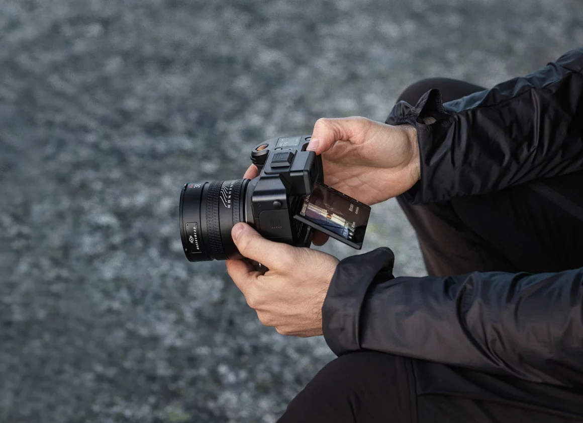 Hasselblad X2D 100C : IBIS ve Hybrid AF özellikli 100 MP Kamera 5 X2D 100C Lifestyle 9