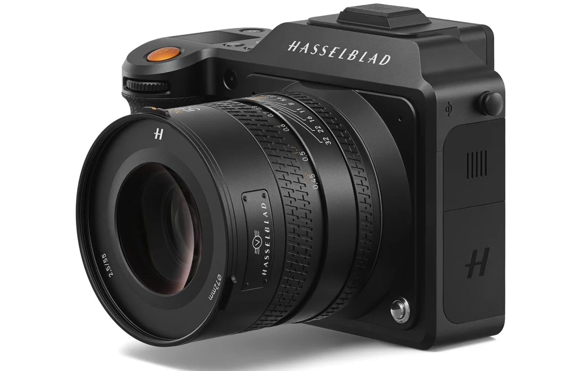Hasselblad X2D 100C : IBIS ve Hybrid AF özellikli 100 MP Kamera 9 X2D 100C left side with XCD 55V