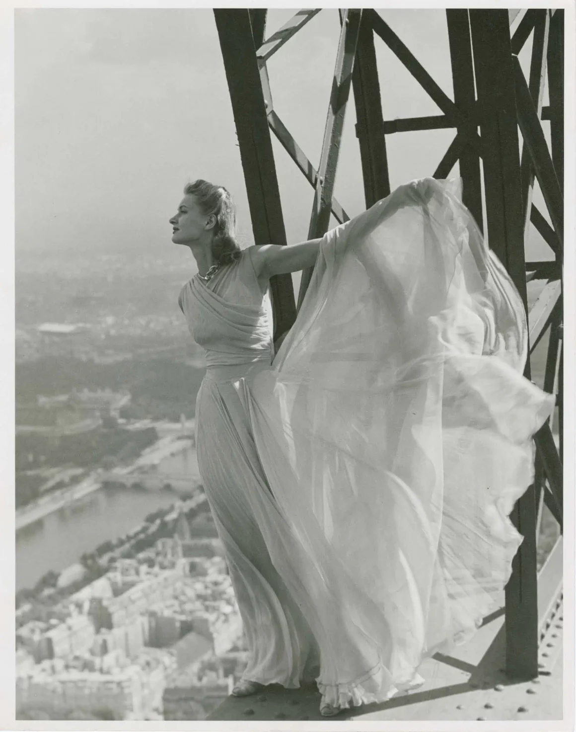 Erwin Blumenfeld'in Diğer Bakışı 5 Erwin Blumenfeldin Oteki Gorunumu 004