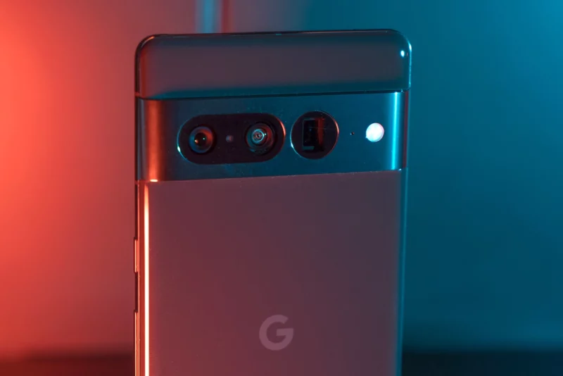 Pixel 7 Pro camera close