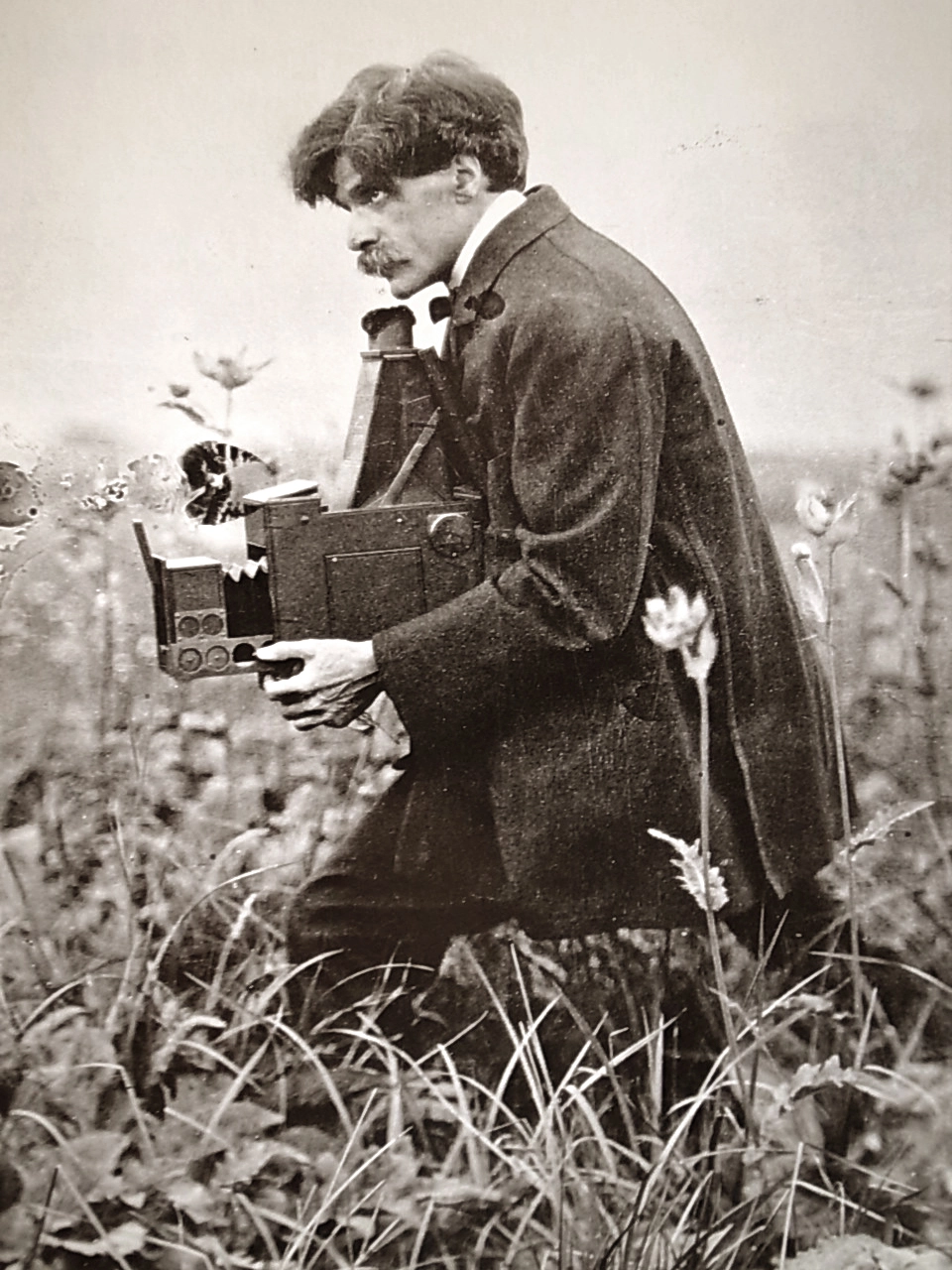 STIEGLITZ WITH GRAFLEX C1904 BY Heinrich Kühn Museum of Modern Art New York