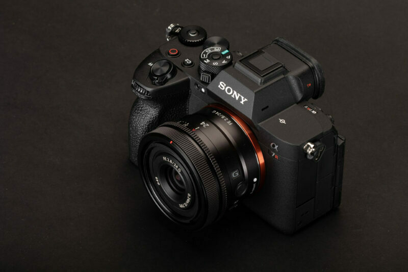 Sony a7RV 3qtr