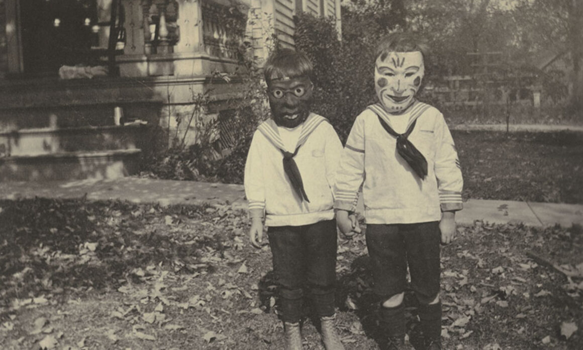 Ürkütücü Vintage Cadılar Bayramı Kostümlerinin Asırlık Fotoğrafları