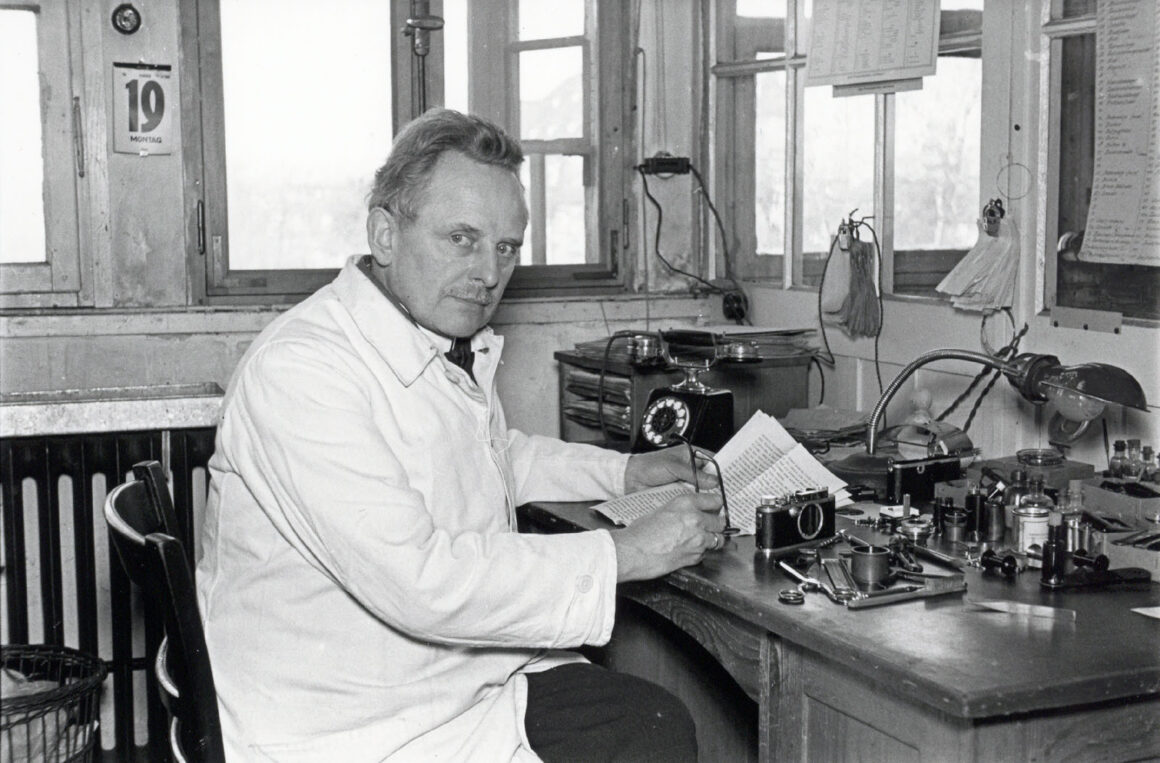 oscar barnack in his camera lab at leica 2