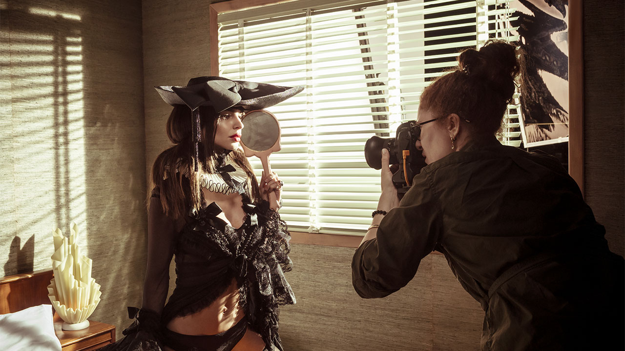 2023 pirelli takvimi tanitildi ilham perisine ask mektuplari 2 2 12