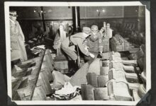 Nazilerin 1938de Yahudilere Saldirisi Kristallnact