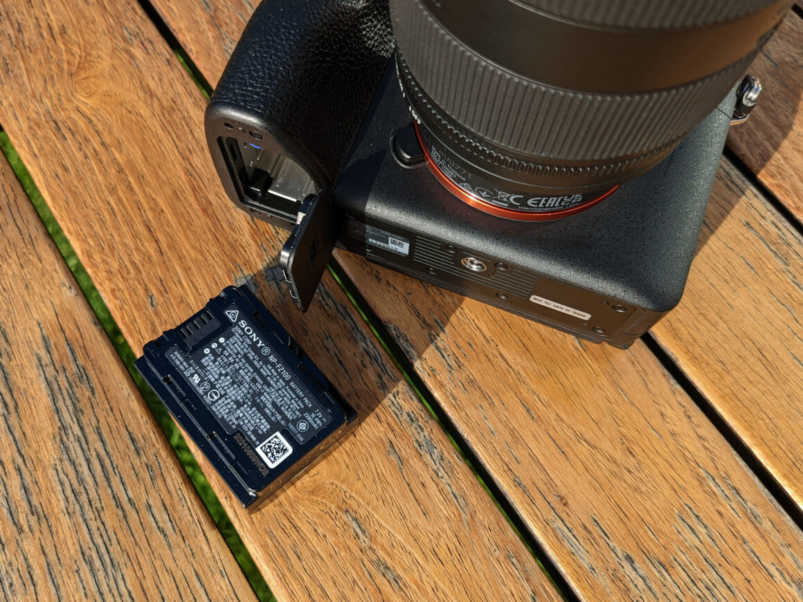 Sony a7R V battery