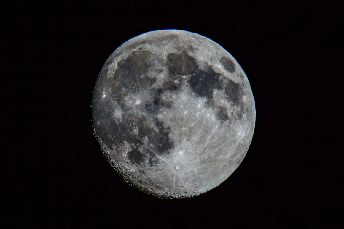 moon shot with a 1200mm lens