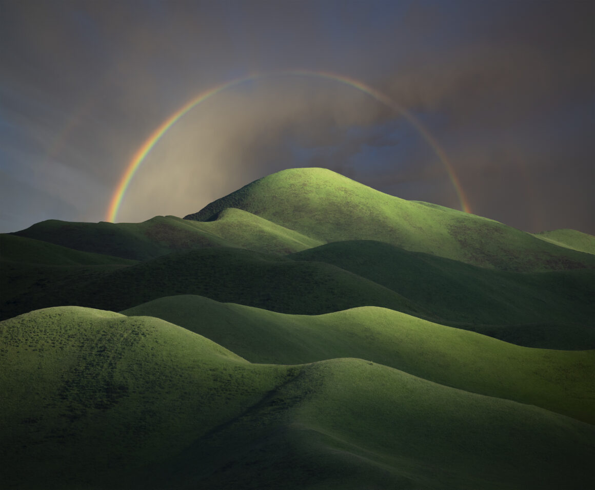 The International Landscape Photo of the Year Ödülleri 2022 13 ILPOTY2022 2nd TonyWang Under the rainbow
