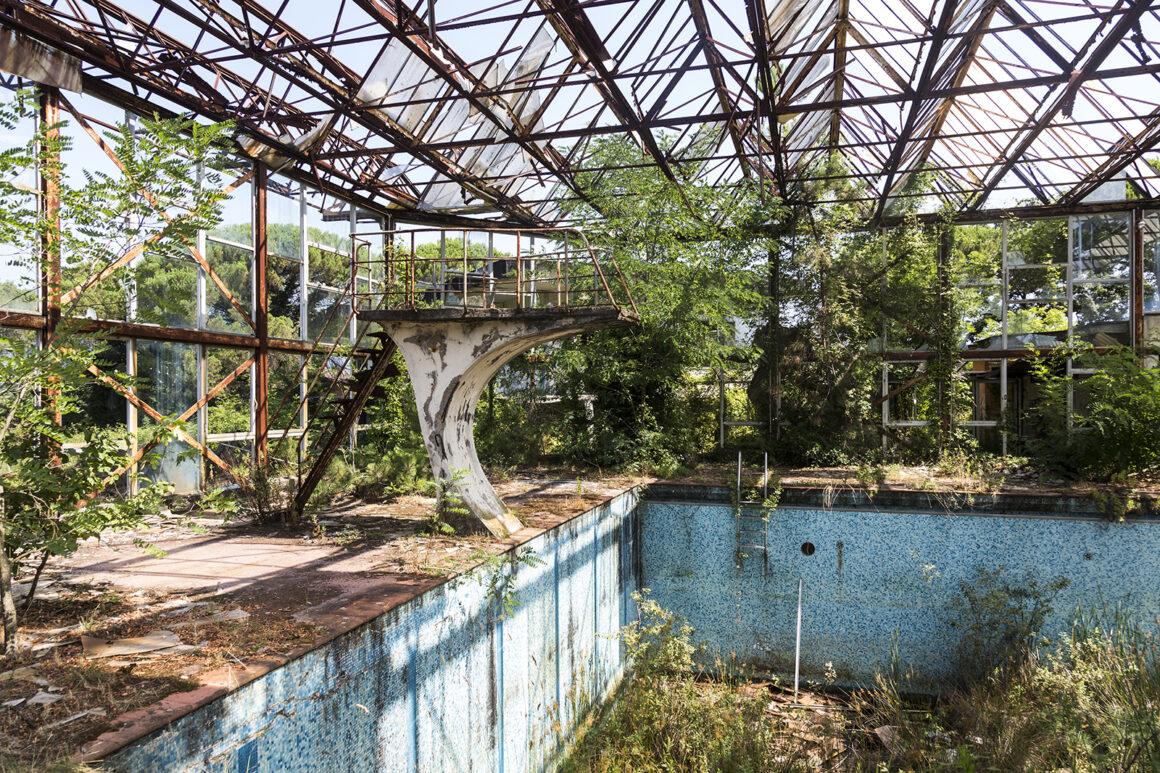 2022 Yılın Çevre Fotoğrafçısı yarışması 4 Naturalia Chronicle of Contemporary Ruins Jonk Jimenez