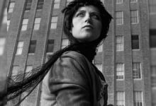 Cindy Sherman: Otoportreleriyle Tanınan Postmodern Sanatçı 10 Cindy Sherman Otoportreleriyle Taninan Postmodern Sanatci