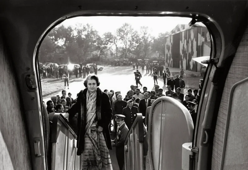 Indira Gandhi boarding plane New Delhi 1972