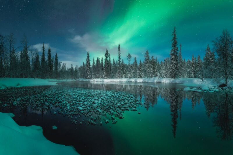 2022'nin En İyi Aurora Fotoğraflarından 25'i 22 Relfection of Lights by Itai Monnickendam