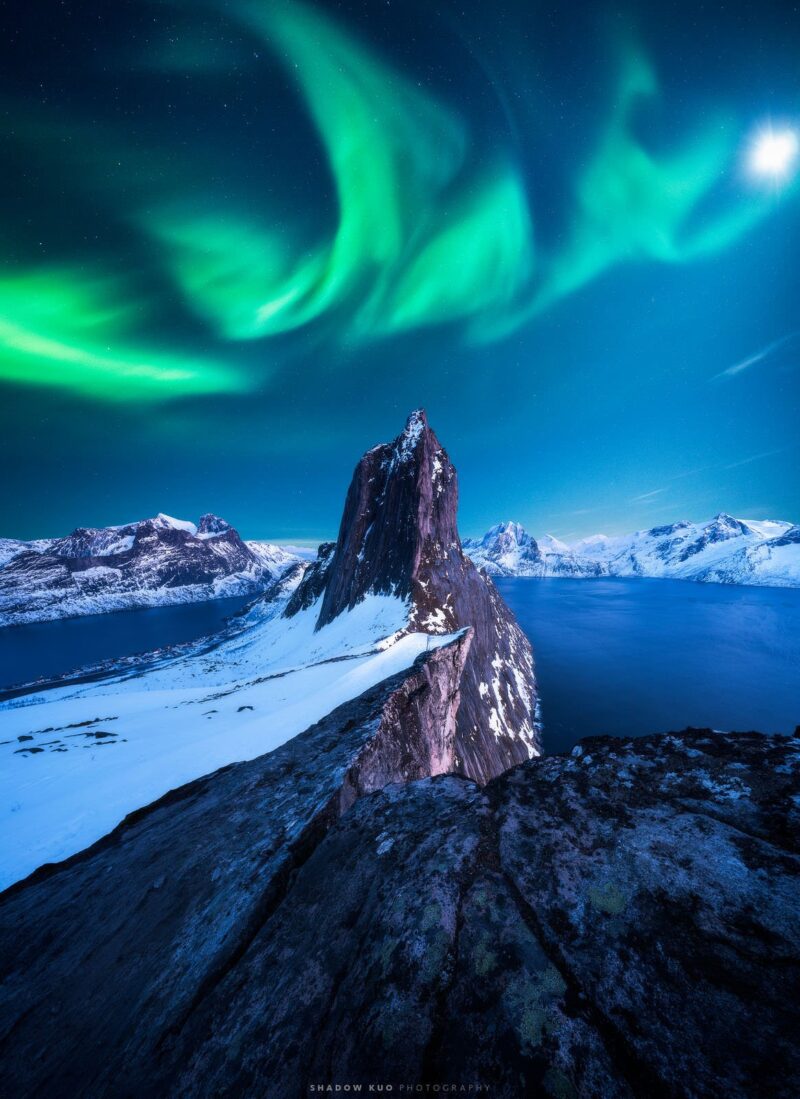 2022'nin En İyi Aurora Fotoğraflarından 25'i 13 The Peak Of Lights by Shadow Kuo