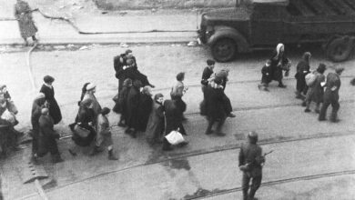 Varsova Gettosu Ayaklanmasinin Nadir Fotograflarini Iceren Negatifler Bulundu 001