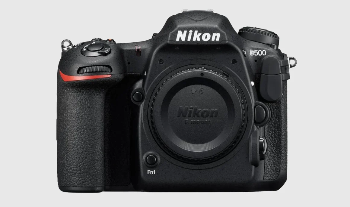 2024'ün En İyi DSLR Fotoğraf Makineleri 7 nikond500