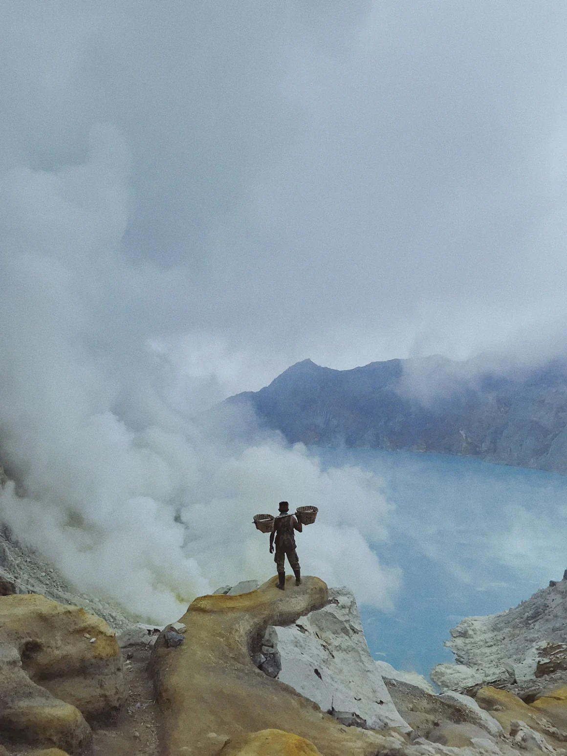 Travel Transportation Miners of Ijen Volcano by Chen Lin iPhone7Plus