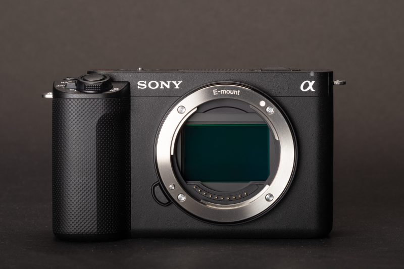 Sony ZV-E1 Önizlemesi 2 Sony'nin yükseltmesi oldukça iyi olabilir, ancak 4K çekim yapmayı planlıyorsanız, yaklaşık 4K sensörünün kırpma için sınırlı bir alan bıraktığını kabul etmeye değer.
