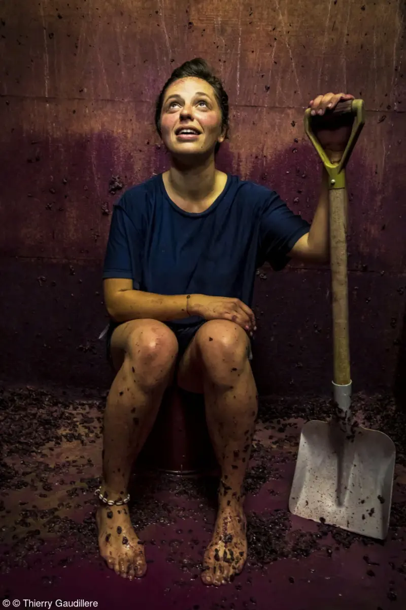 6 Errazuriz Wine Photographer Overall and People 1st Thierry Gaudillere Girl after empty a tank Lo Res Credited