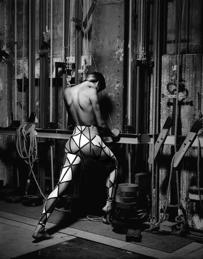 Albert Watson: Efsanevi Moda ve Ünlü Fotoğrafçısı 24 Albert Watson Efsanevi Moda ve Unlu Fotografcisi 023