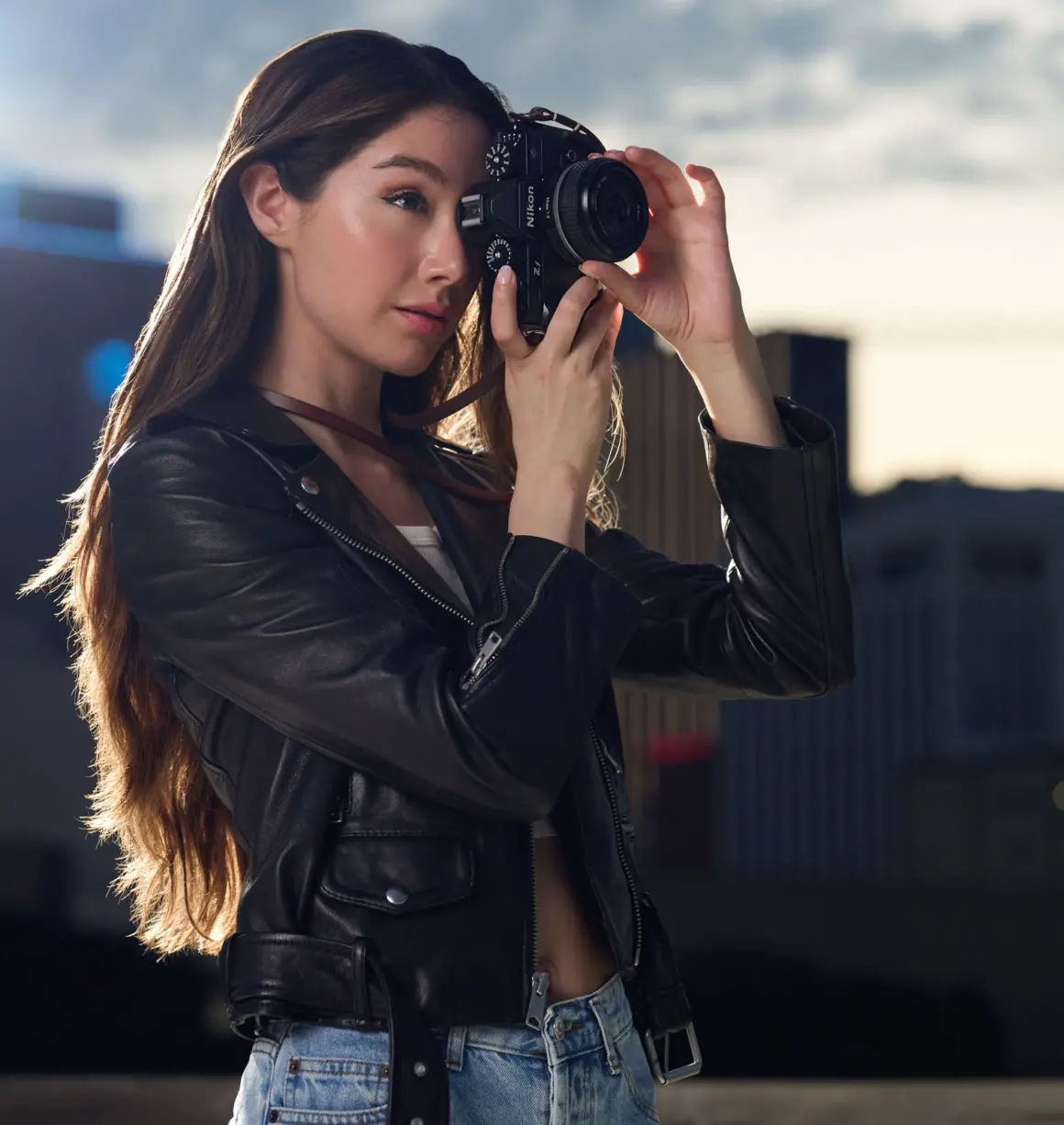 Nikon Zf : Klasik, Zamansız Stil ve Modern Teknolojiyi Birleştiriyor 9 DD P Zf Z 40mm f2 SE USDD NI 18 1