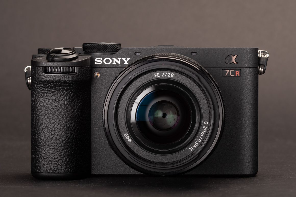 Sony a7C II vs a7CR, bunlar nelerdir ve nasıl karşılaştırılır?