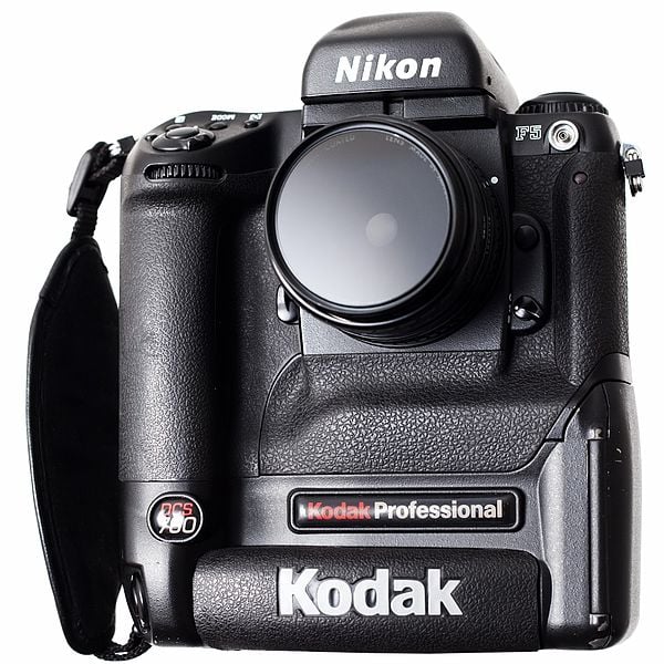 Kodak DCS: Devrim niteliğindeki Dijital Fotoğraf Makinesi Sistemi Neden Anlaşılamadı? 12 600px Kodak DCS 760 1912
