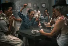 2023 CEWE Fotoğraf Ödülü Kazananları 11 CEWE Photo Award 2023 Kategorie Menschen Fotografin Dikye Ariani Titel Warung Kopi