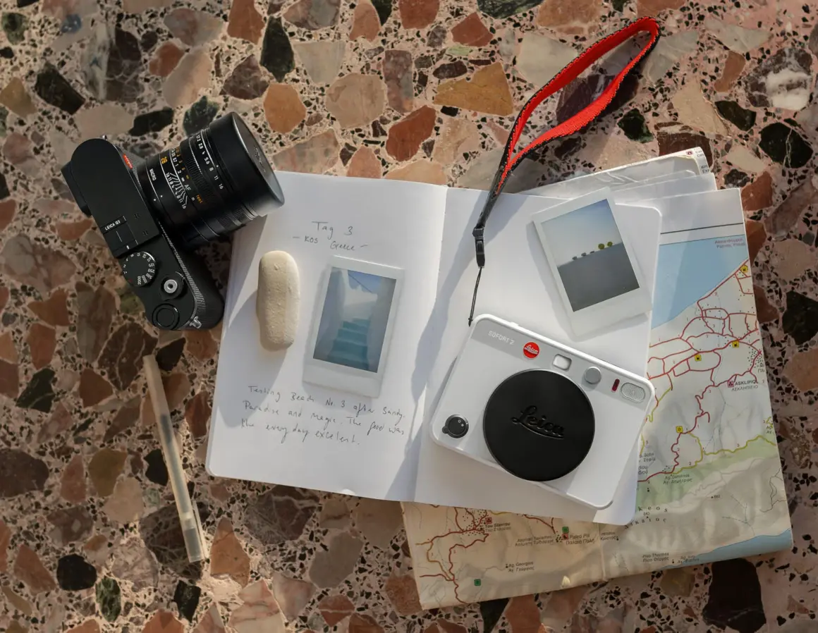 Leica Sofort 2 Hibrit Instant Kamera 6 Leica SOFORT2 ambient02