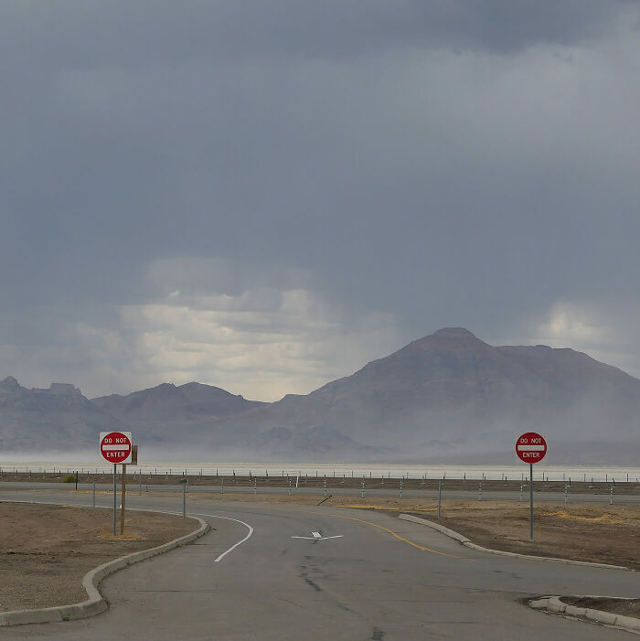 Emmanuel Monzon - "URBAN SPRAWL - Emptiness" 12 urban sprawl emptiness 14 65239fbbe4947 700
