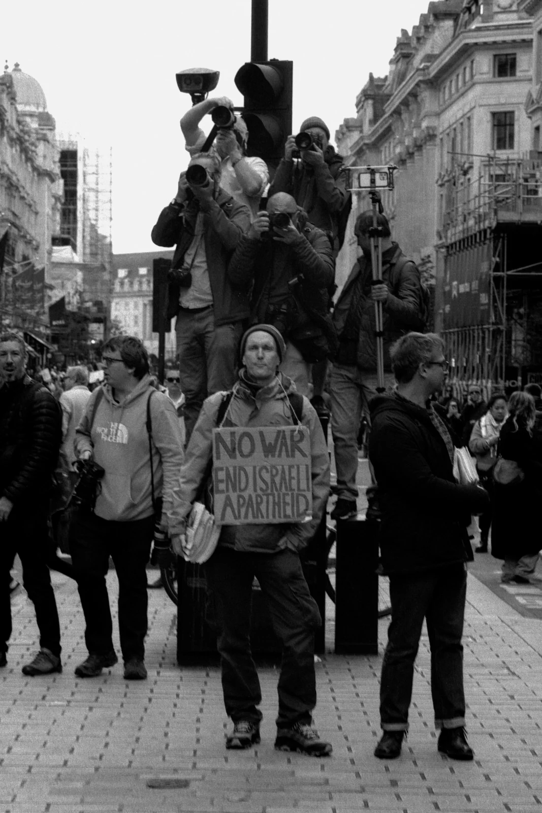 Dis Catismaya Karsi Yerel Bir Protestonun Fotografini Cekmek 009
