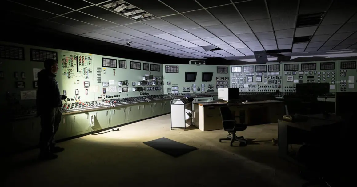 Bir Fotoğrafçı Fukushima Nükleer Santralinin Kalıntılarına Giriyor 2 Bir Fotoğrafçı Fukushima Nükleer Santralinin Kalıntılarına Giriyor