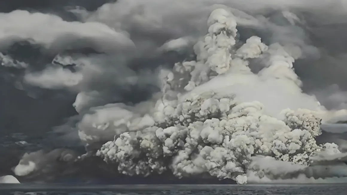 Uyuni'nin Tuz Düzlüklerinde Kızıl Gökyüzü Altında Işıkla Boyama 1 volcano ai