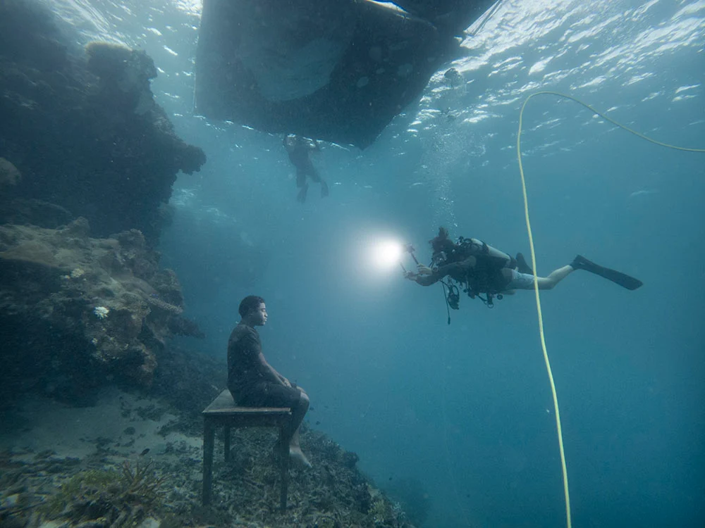 Nick Brandt : SINK / RISE 7 BTS Petero at Cliff GOPR3640
