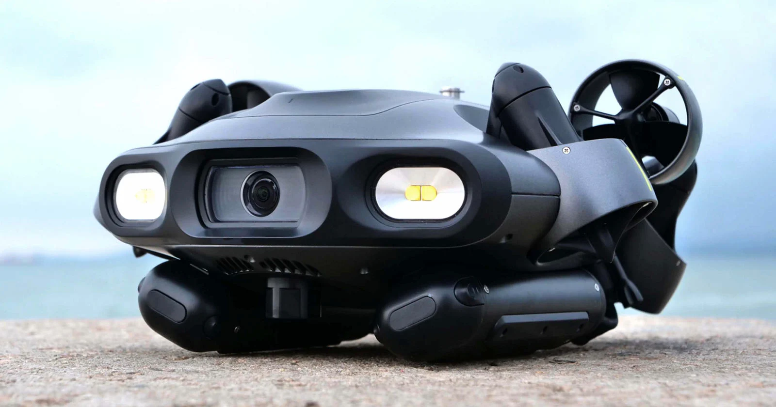 Qysea'nın Yeni Sualtı Drone'u Harika Görünüyor 1 Qyseanin Yeni Sualti Droneu Harika Gorunuyor Ama Daha Iyi Bir Kamerayi Hak Ediyor