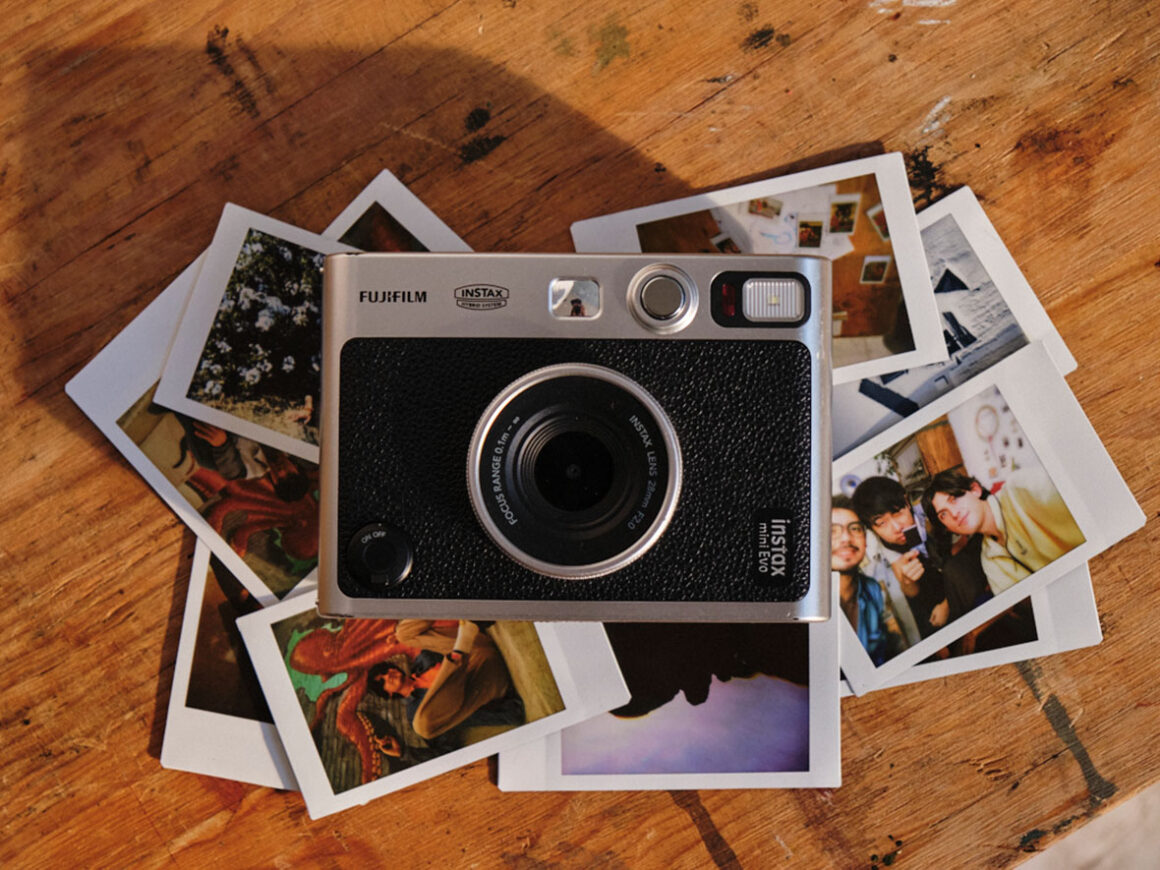 fujifilm instax mini evo hybrid pr shot