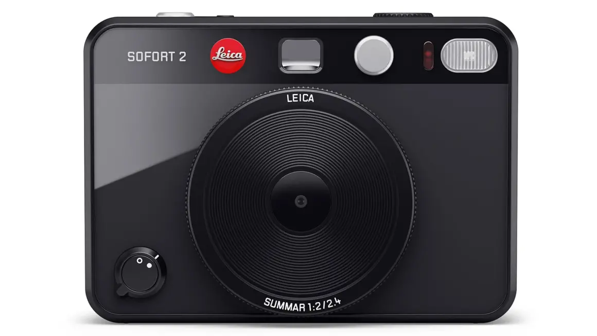 leica sofort 2 review camera body 1