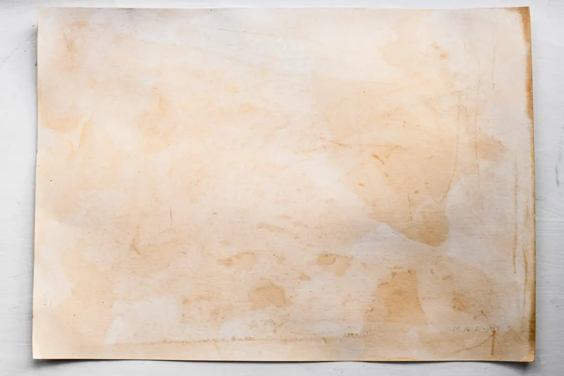 Doku Katmanlarını Oluşturmak ve Kullanmak İçin Tam Bir Kılavuz 23 Tea stained baked textured card