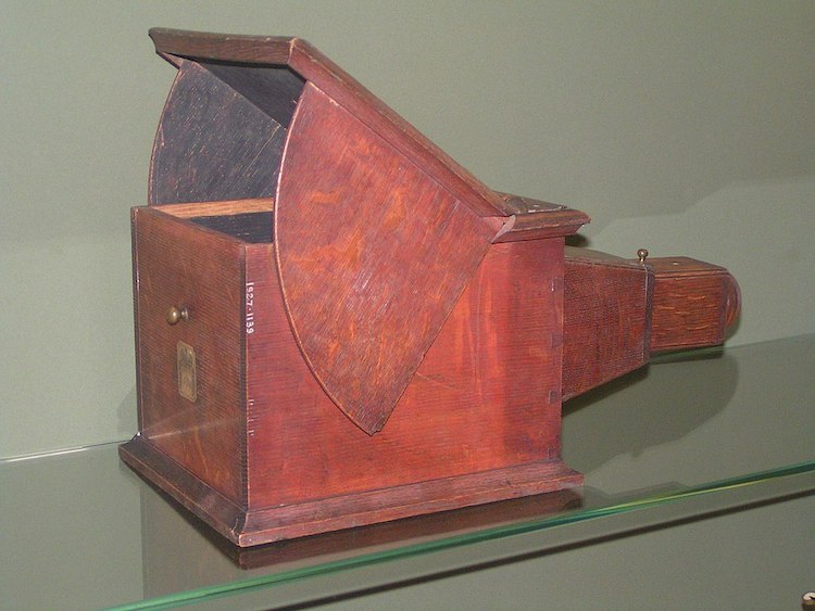 1600'lerden 21. Yüzyıla Kameranın Gelişiminin Zaman Çizelgesi 3 camera obscura history 0
