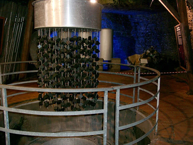 Kamera Flaşınızın Atom Bombasıyla Ne alakası Var? 2 640px Haigerloch nuclear reactor