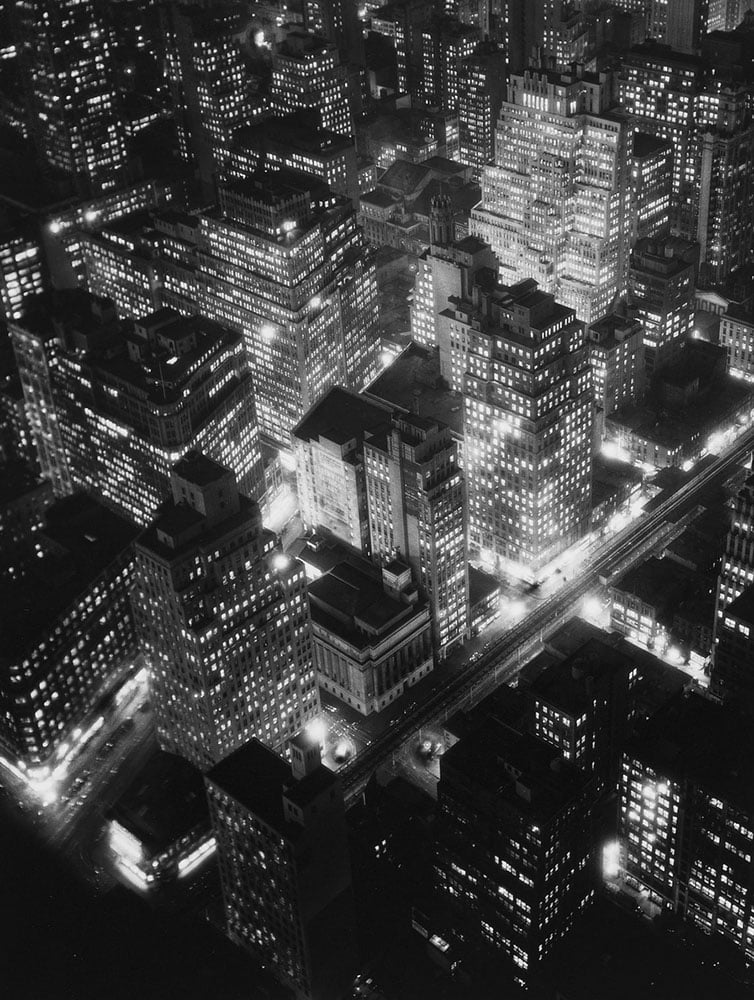 İkonik Fotoğrafçıların Yakaladığı New York, Paris ve Londra'da Gece Hayatı 10 Abbott New York at Night