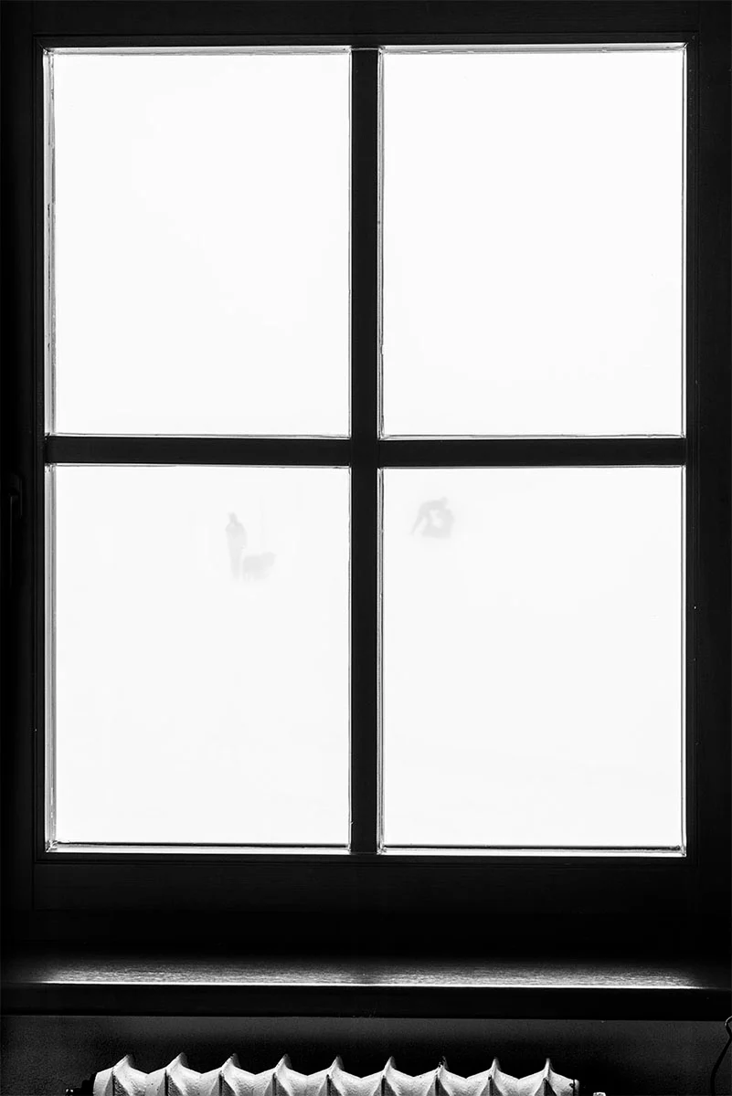 2024 Siyah Beyaz Minimalist Fotoğraf Ödülü 12 Warm Place by Marta Wojnarowska Olszewska