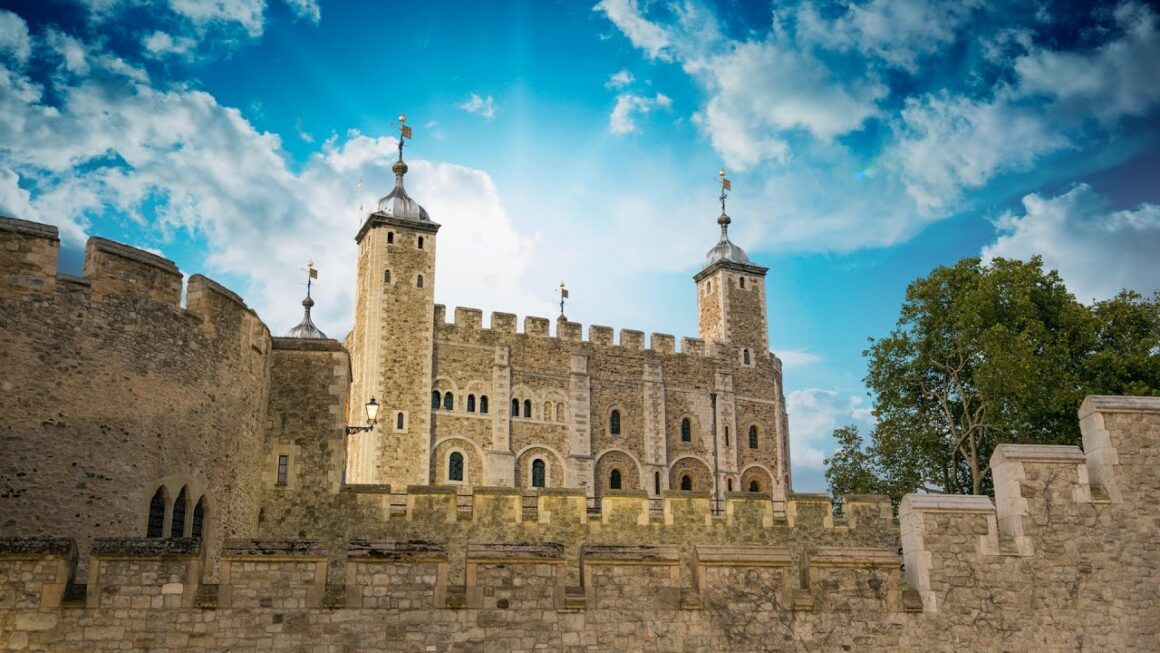 Fotoğraf çekmenin yasak olduğu 5 popüler turistik mekan 5 londra kalesi