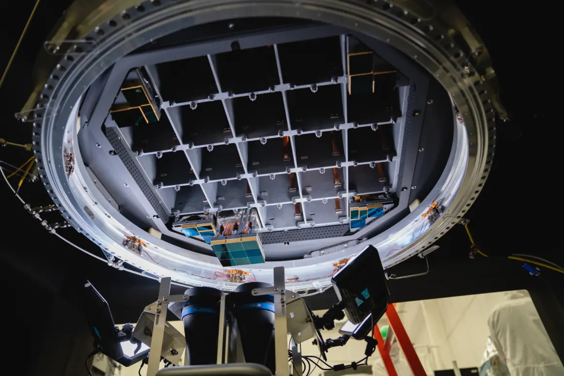 Dünyanın En Büyük Astronomi Kamerası 4 Dunyanin en buyuk kamerasi 003